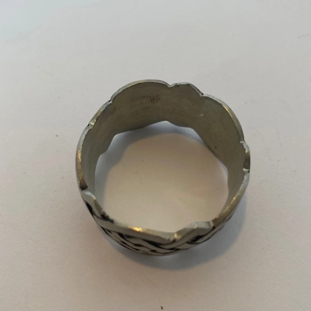 Napkin Rings Silver Excellent Celtic Knot Set‎ of 4 Metal